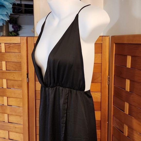 Simplee brand black silky slip dress - Picture 4 of 12